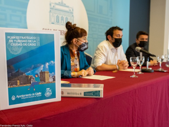 El Ayuntamiento de Cádiz presenta su Plan Estratégico de Turismo para 2021-2025